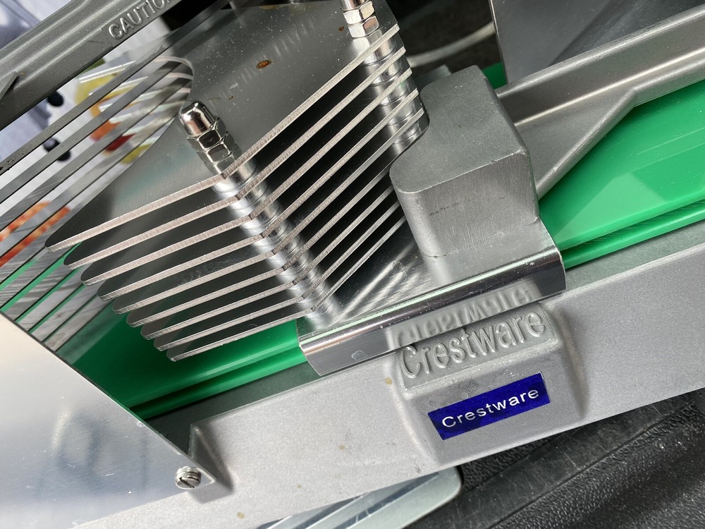 Crestware SLT1 1/4" Tomato Slicer GREAT CONDITION