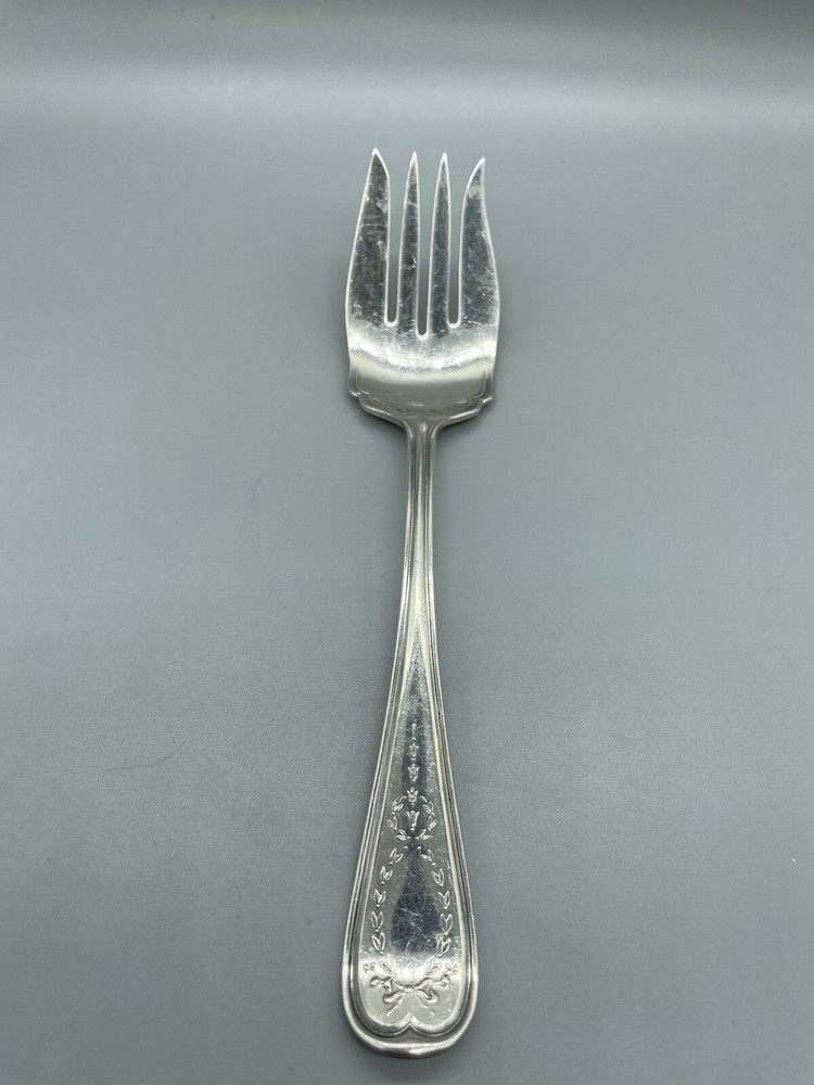 Antique WM Rogers Medium Solid Cold Meat Serving Fork Garrick Silverplate 1908