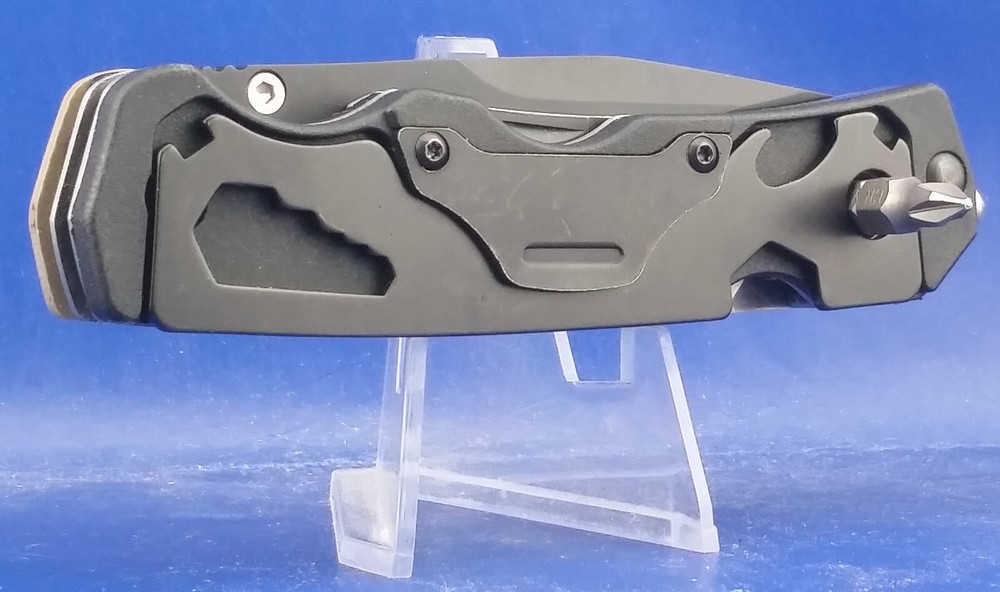 WAR TECH LINER LOCK KNIFE AND MULTI TOOL YC-809-DE