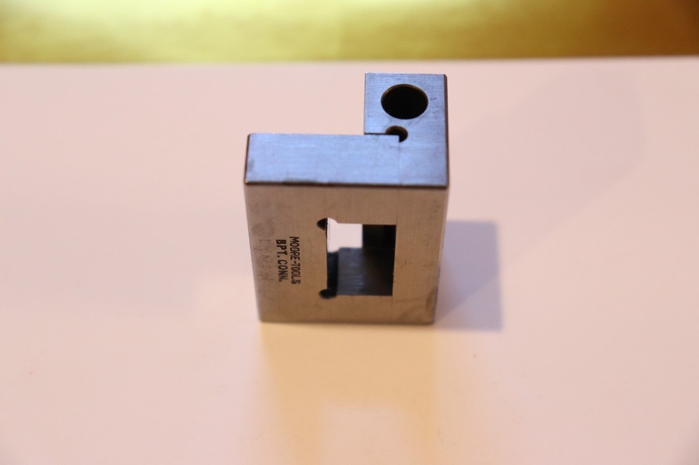 Moore Precision Edge Finder.