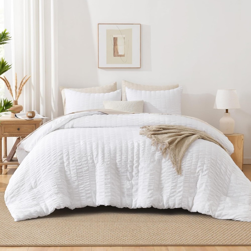 Chic Seersucker Queen Comforter Set 90x90 - Soft Microfiber & 2 Pillowcases