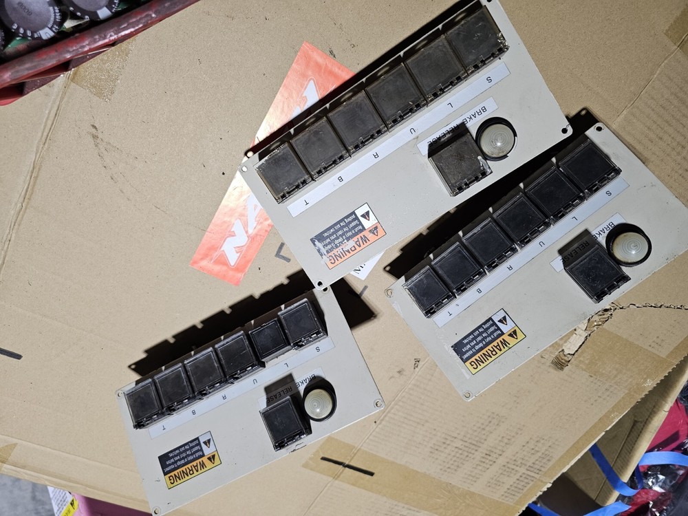 (3) YASKAWA Motoman Servo Break Release Control Panel