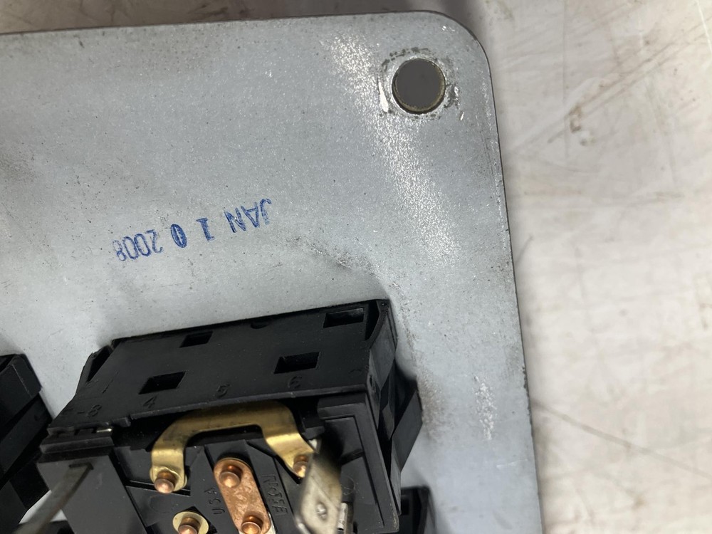 International 9400 SWITCH Dash Panel - Used