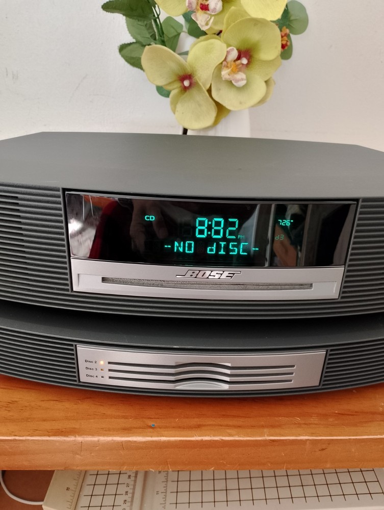 Bose Wave Music System AWRCC1 with Multi-CD Changer and Remote Control *Read*