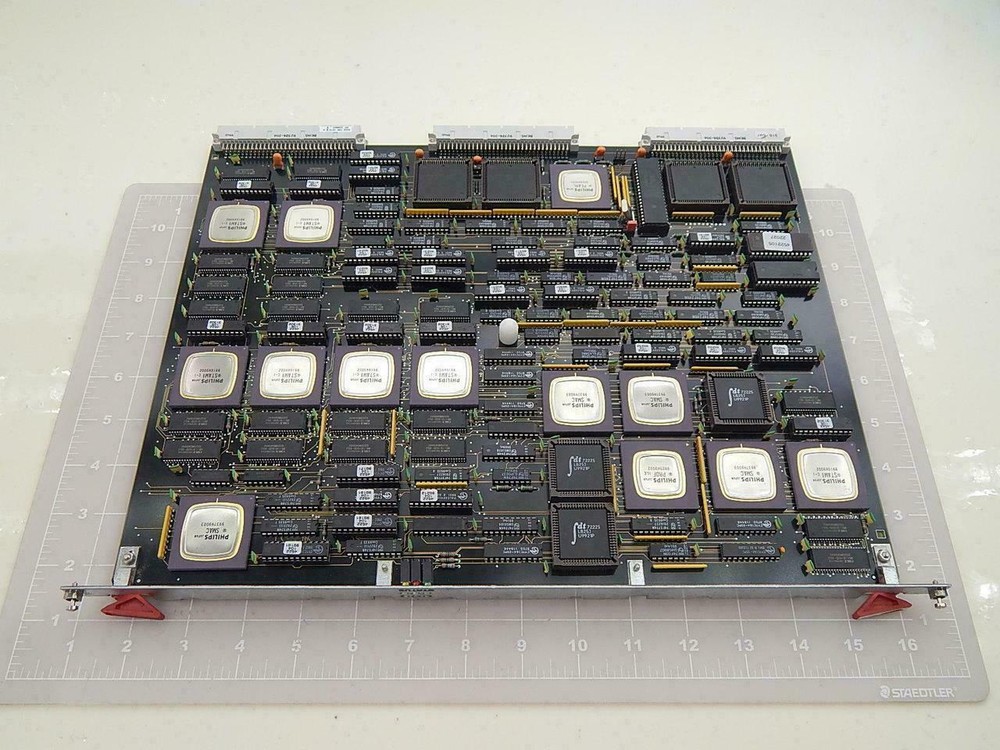 Board, Philips   4522 104 93066