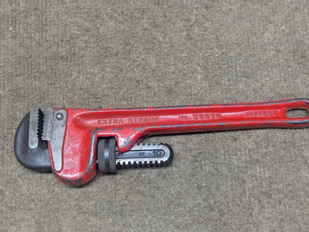 Craftsman Pipe Wrench 10"