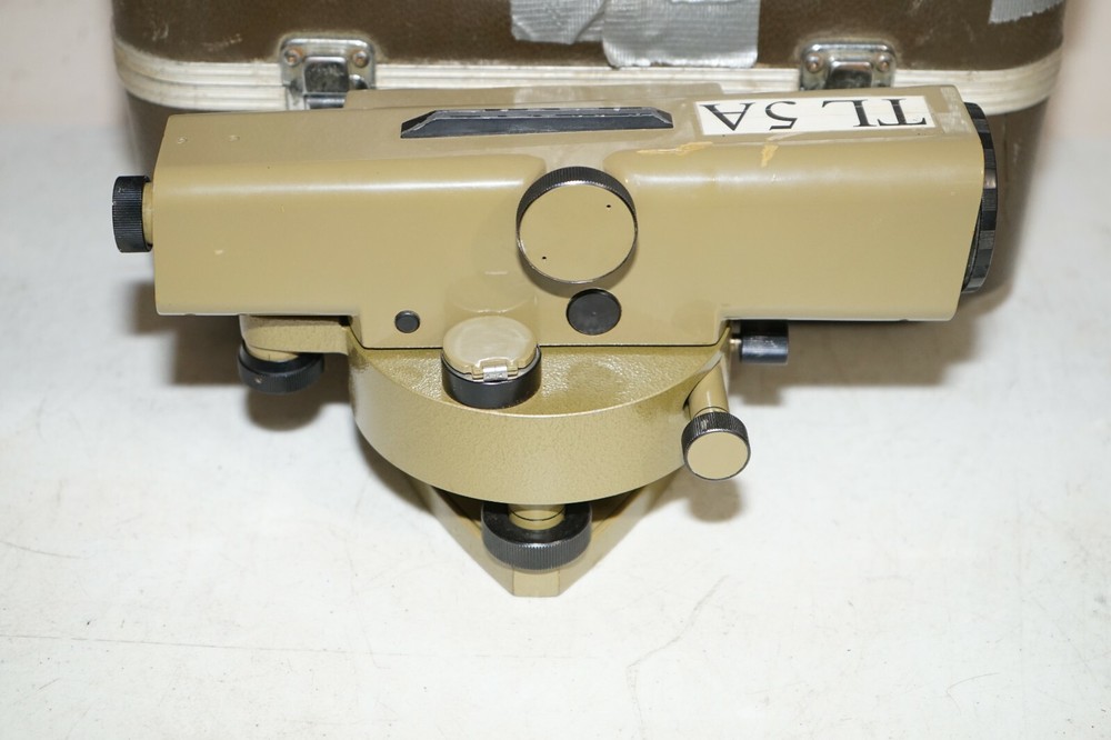 ^ Path Instruments Z Tilting Level B-203 #C548