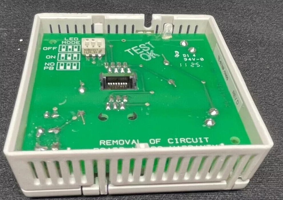 Johnson Controls Rev-D Wall-Mount Temperature Sensor ​Controller TE-67NP-1N00