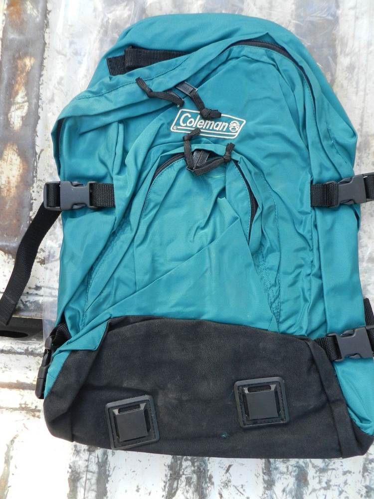 Coleman expandable Daypack Teal & Black