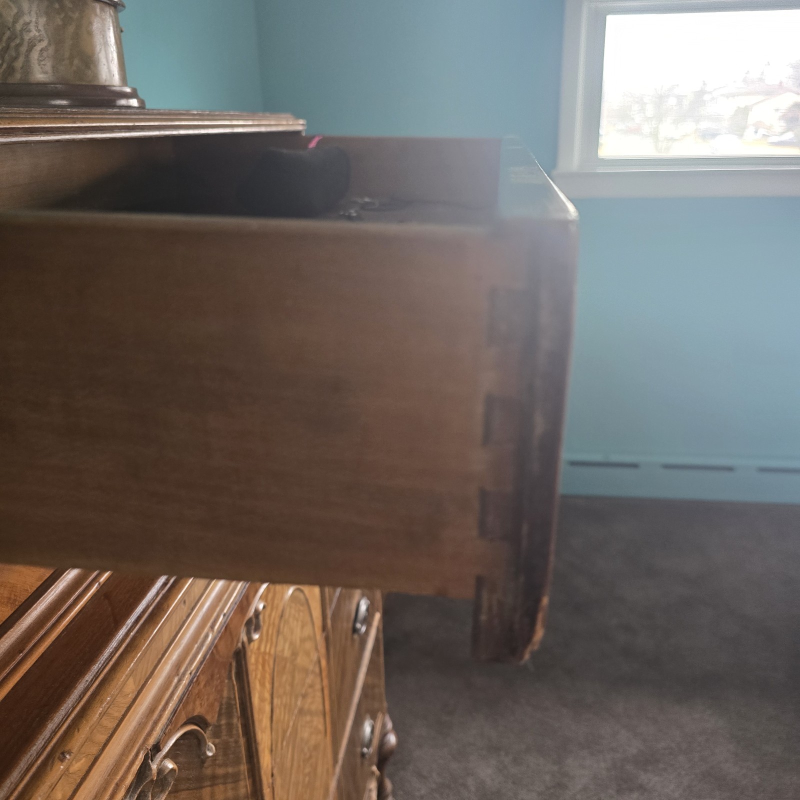 Williamsport Furniture Company Antique 6-Drawer Wood Chest Brown Carvings