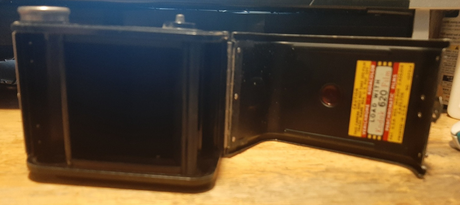 Vintage Kodak Dualflex Camera w/ original cover