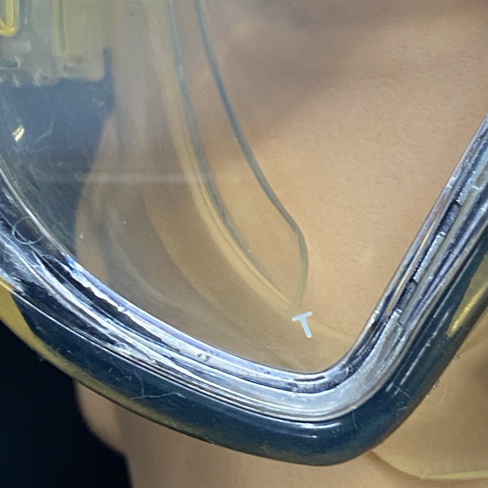 Atomic Aquatics SubFrame Scuba Diving Mask with Case Medium Clear E2