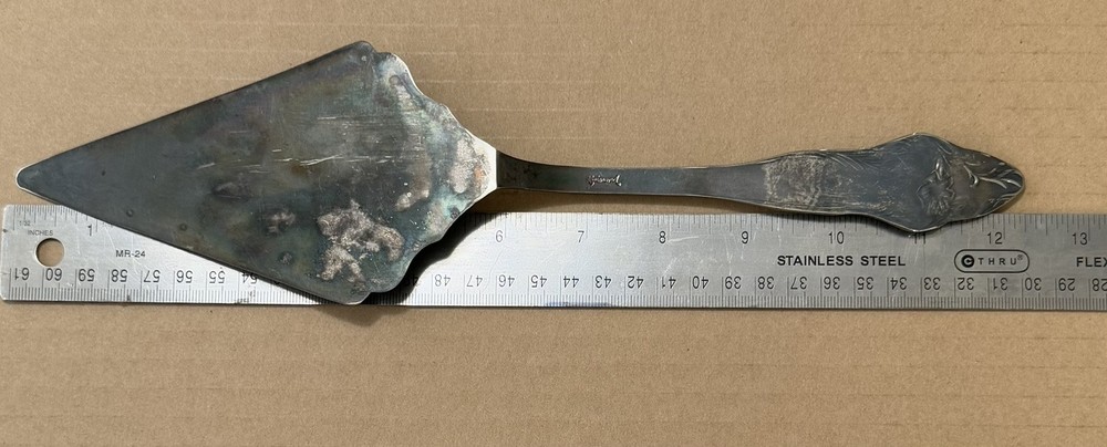 Vintage Ornate Design Large 12.25” Silverplate Pie Cake Pastry Server by Raimond