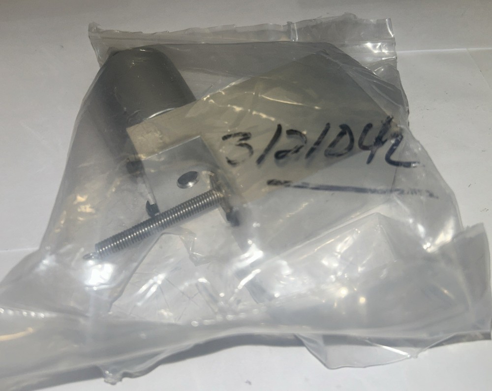 3121042 Roller, Block Twist Belt Spring Assembly