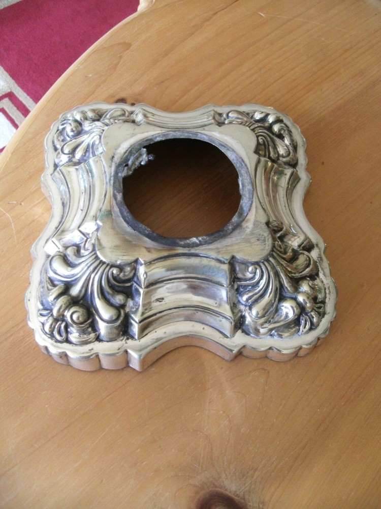 VICTORIAN NICKELLED OIL LAMP BASE FITTING. GC.