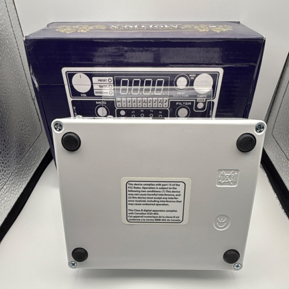 Electro-Harmonix MOD REX Digital Polyrhythmic Modulator Tremolo Filter Pedal