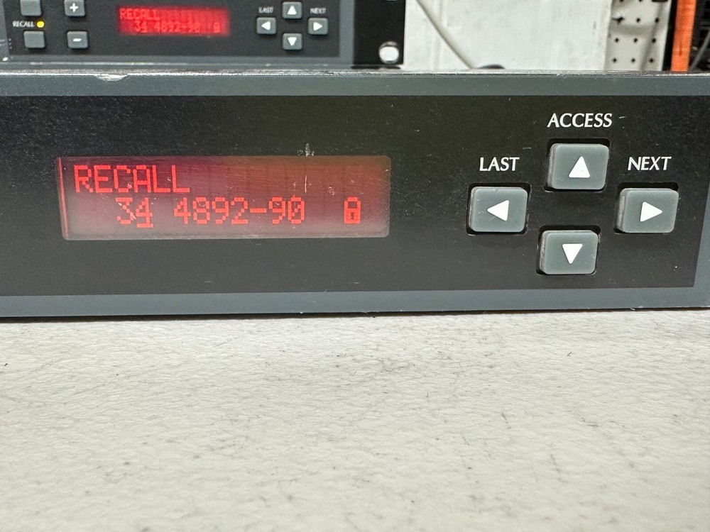 JBL DSC260 Digital System Controller Processor 2 in 6 out #7015 (ONE)THS