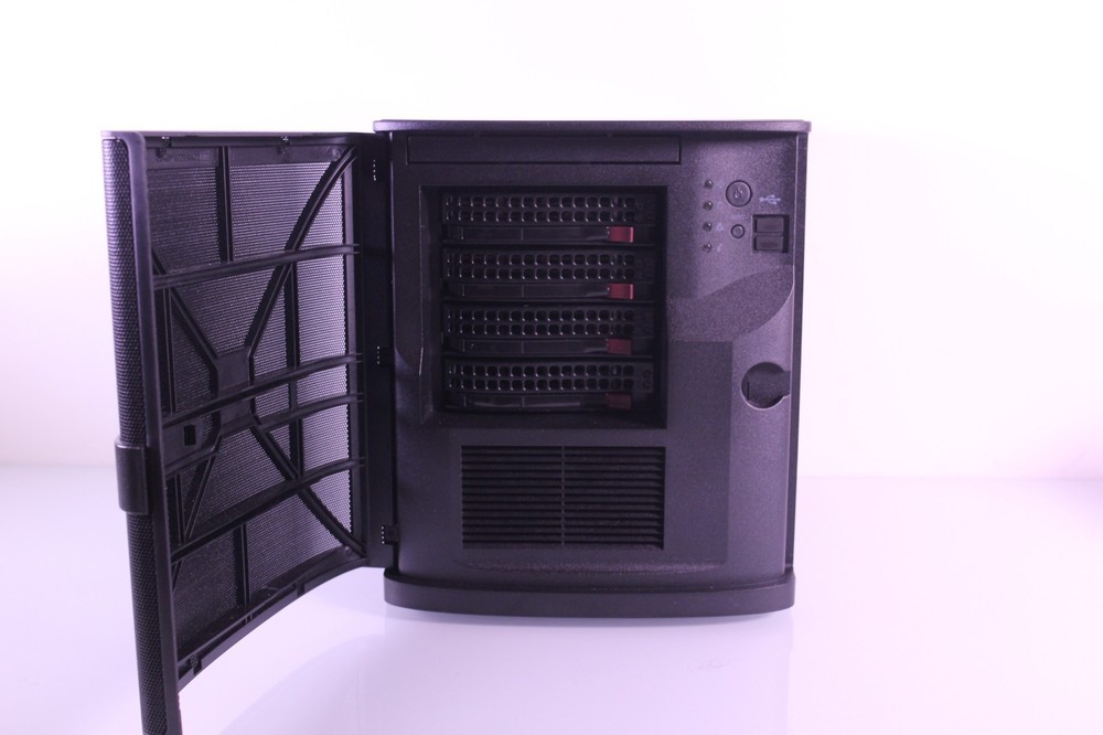 Connected Data Transporter Personal NAS Cloud Storage System Intel Atom 8GB 12TB