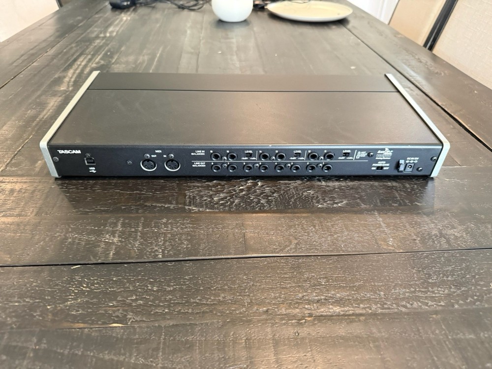 Tascam US-16x08 USB Audio Interface