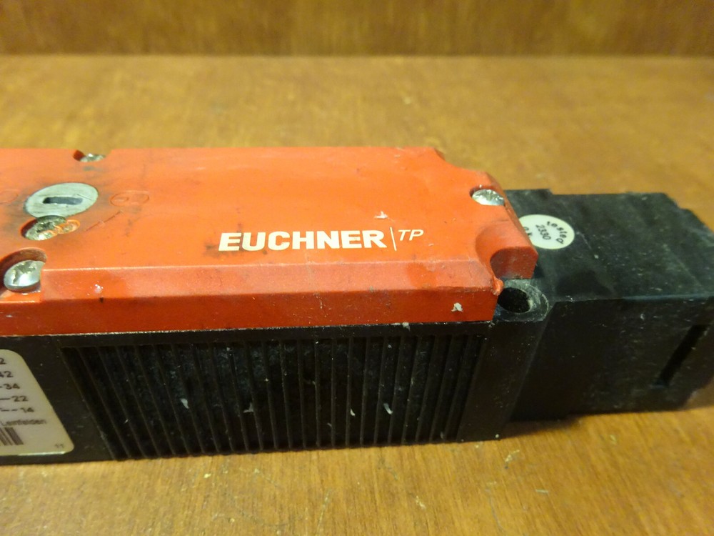 Euchner TP2-4131A024M safety switch