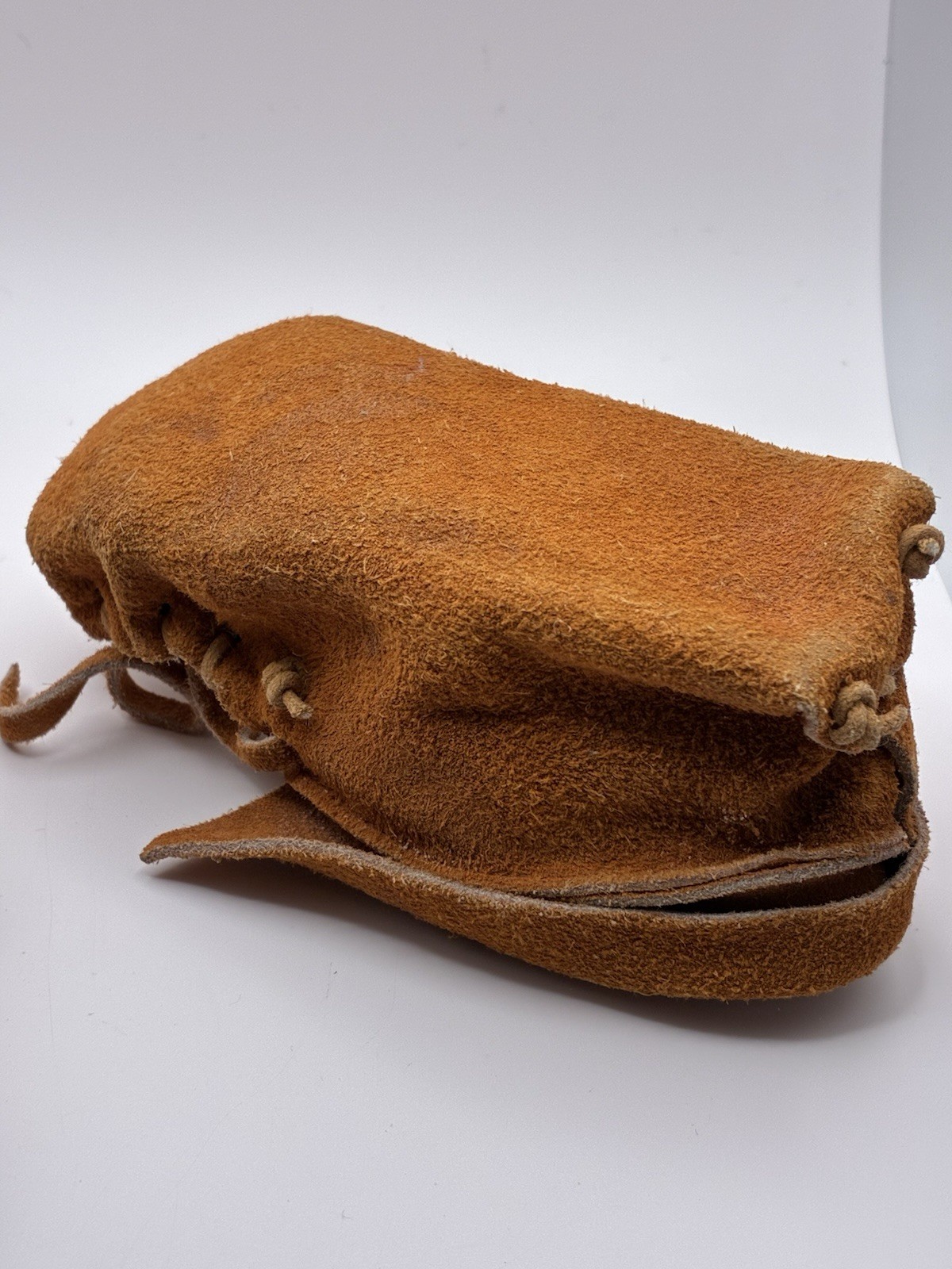 Antique 1960s–70s Handmade Suede Leather Beaded Moccasins Baby Toddler