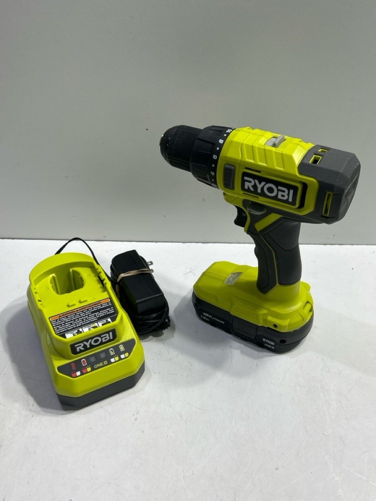 RYOBI DRILL W/BAT/CHRGR (P11026260)