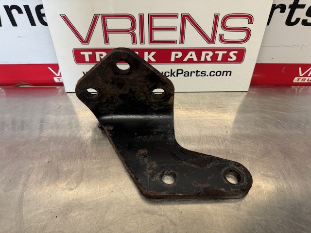 PETERBILT A11-6082R BRACKET-SUPPORT ENGINE FRONT RH
