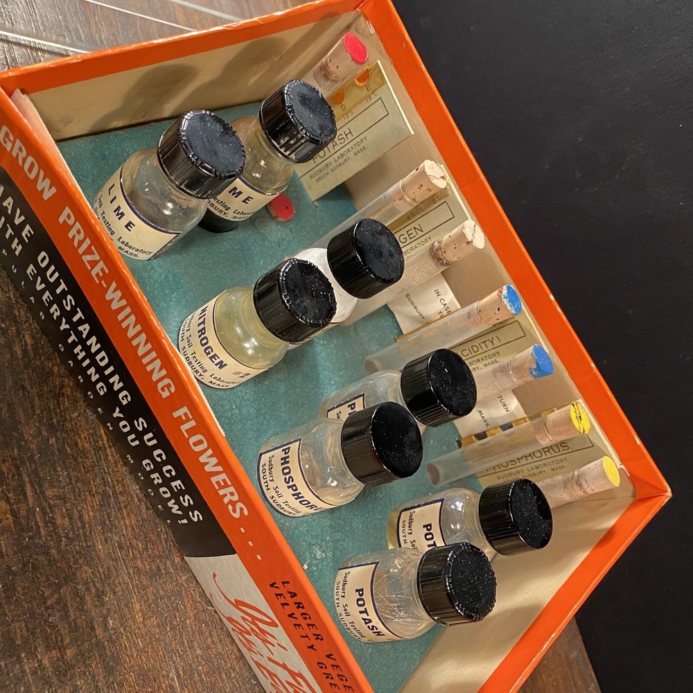 Vintage Environmental Science Sudbury Soil Test Kit for Display PRIORITY MAIL