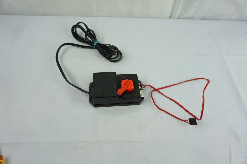 Bachmann Hobby Transformer 6607 HO & N Scale Train Control Power Pack Black