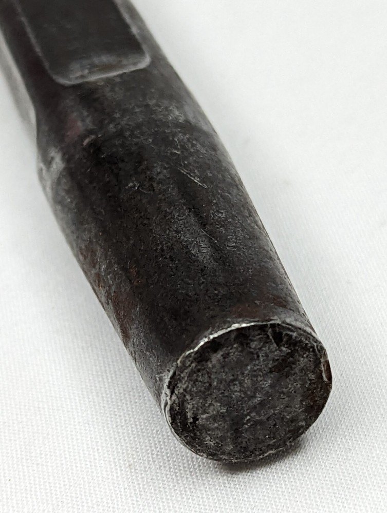Vintage Impact Chisel 222 D6 - Damaged Tip