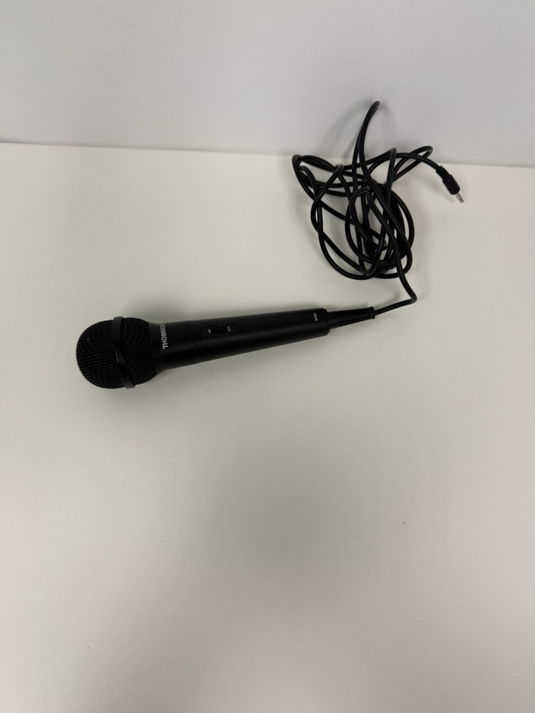 Thomson Dynamic Microphone M150 Black Wired