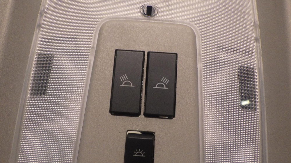 14 CADILLAC SRX Front Console roof
