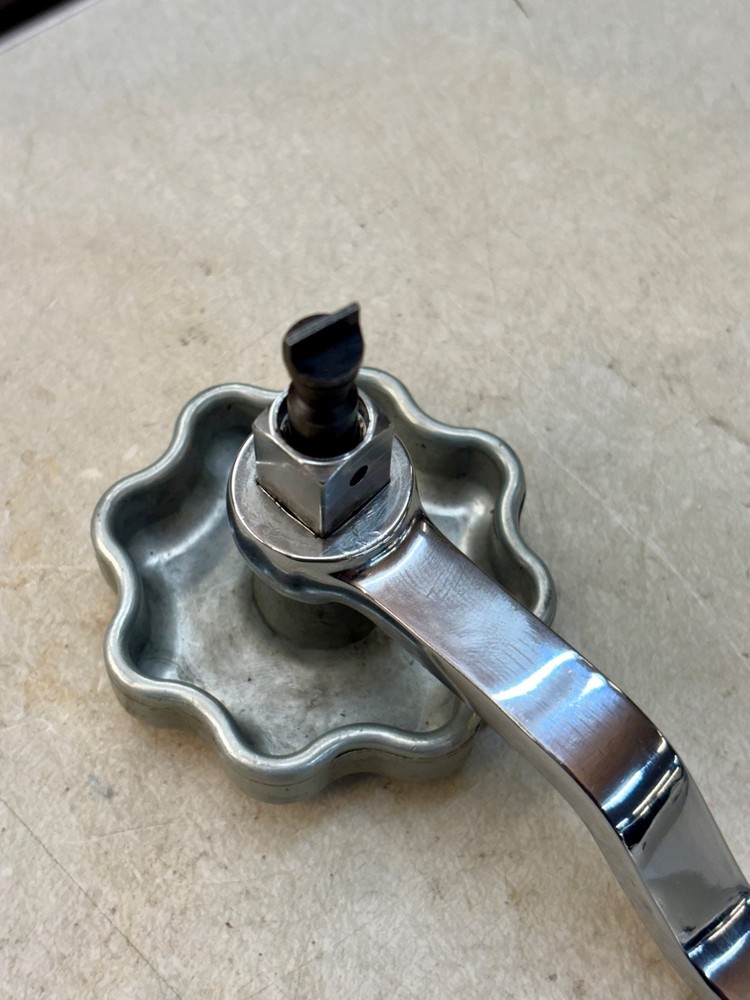 EXTREMELY RARE VINTAGE SNAP-ON V22A VALUE ADJUSTING TOOL -------- LIQUIDATION!!