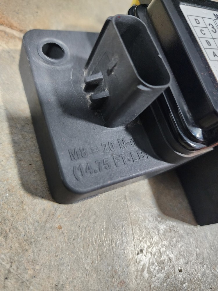 FREIGHTLINER Cascadia Fuse Panel A0672138012