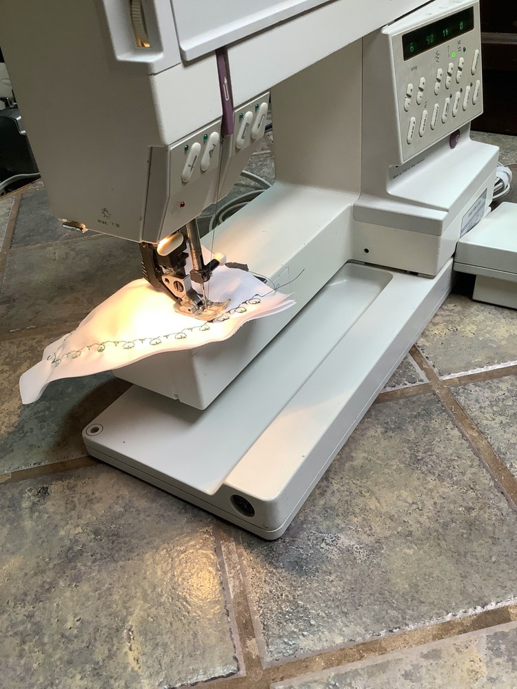 PFAFF Creative 1473 CD Sewing Machine