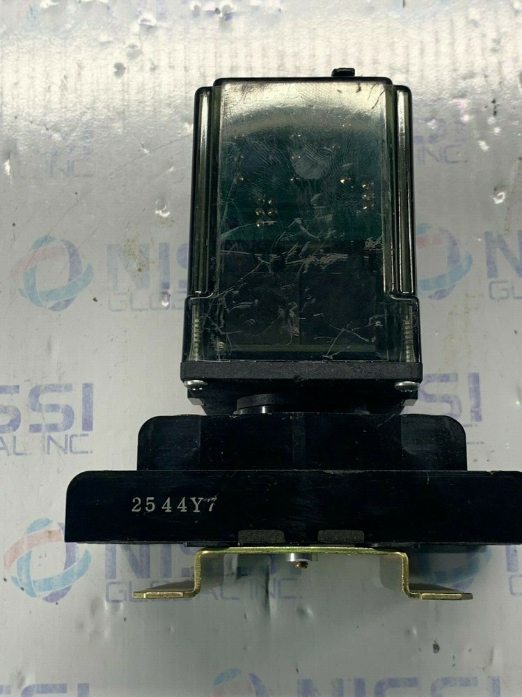 ACTION INSTRUMENTS 1400-7553 RELAY W/BASE 2544Y7