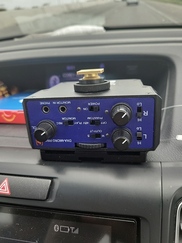 BeachTek DXA-Micro-PRO+ Active Audio Adapter for DSLRs and Camcorders￼￼￼