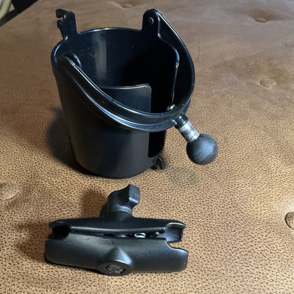 RAM Level Cup™ with double socket arm 1” ball - 16oz Drink Holder