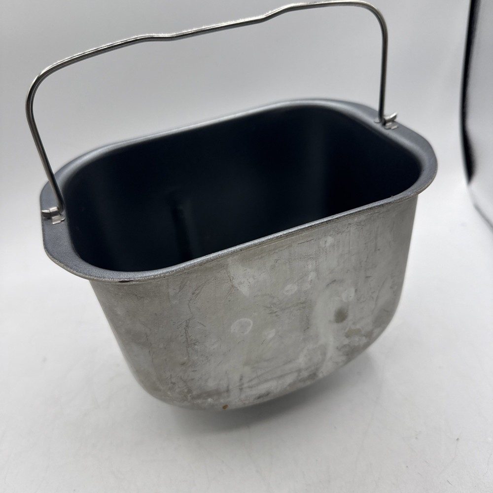 Cuisinart CBK-100 Replacement Removable Bread Pan Handle & Paddle Used