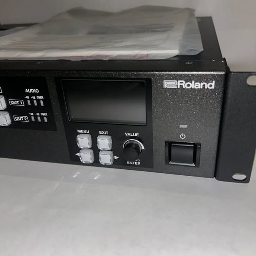 Roland XS 82H Video Switcher