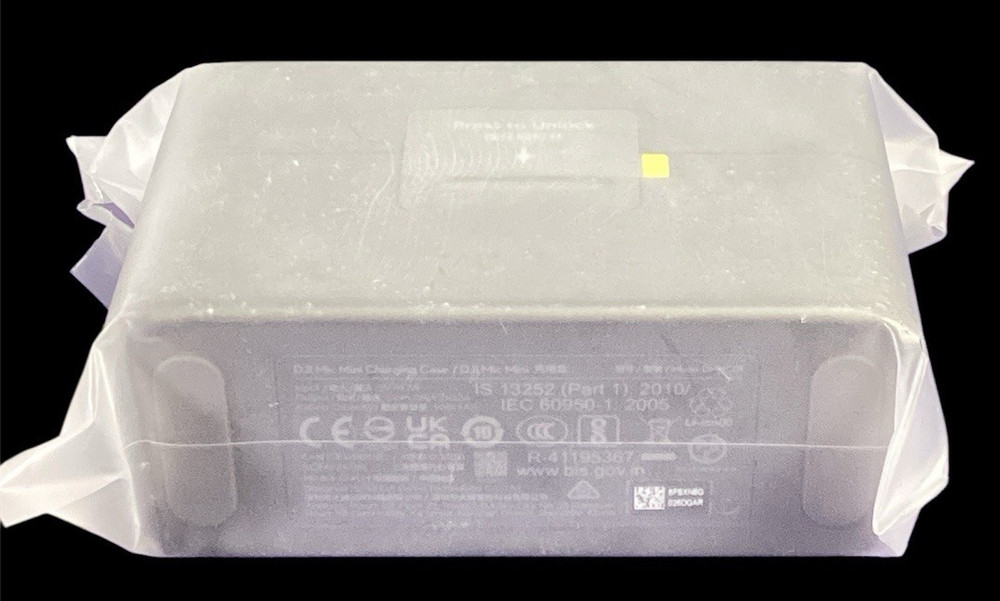 DJI Mic Mini With Mic Mini Charging Case DMMC01 Wireless Lavalier Microphone