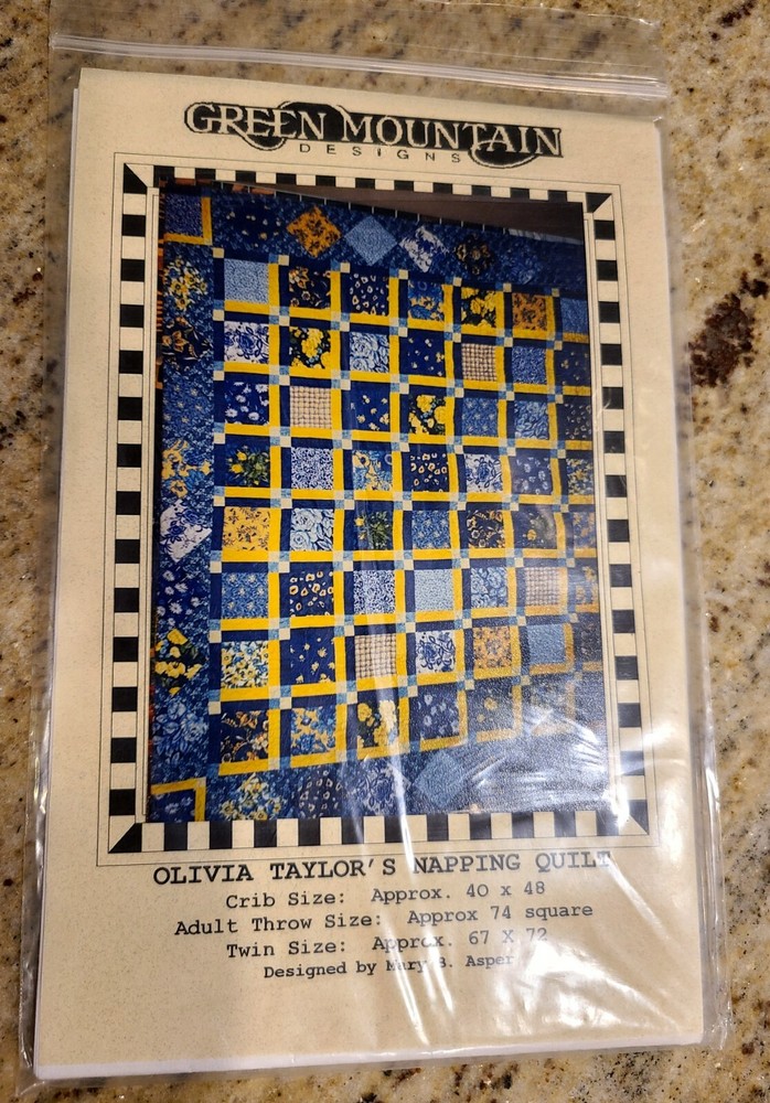 Quilting Pattern Lot of 5 patterns. Christmas. Bunnies. Bears. Patchwork.