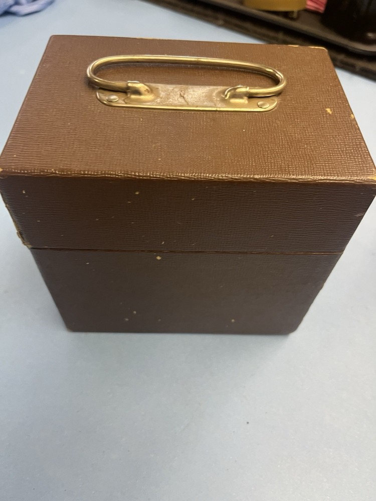 Vintage Hanson scale with case Model 1475