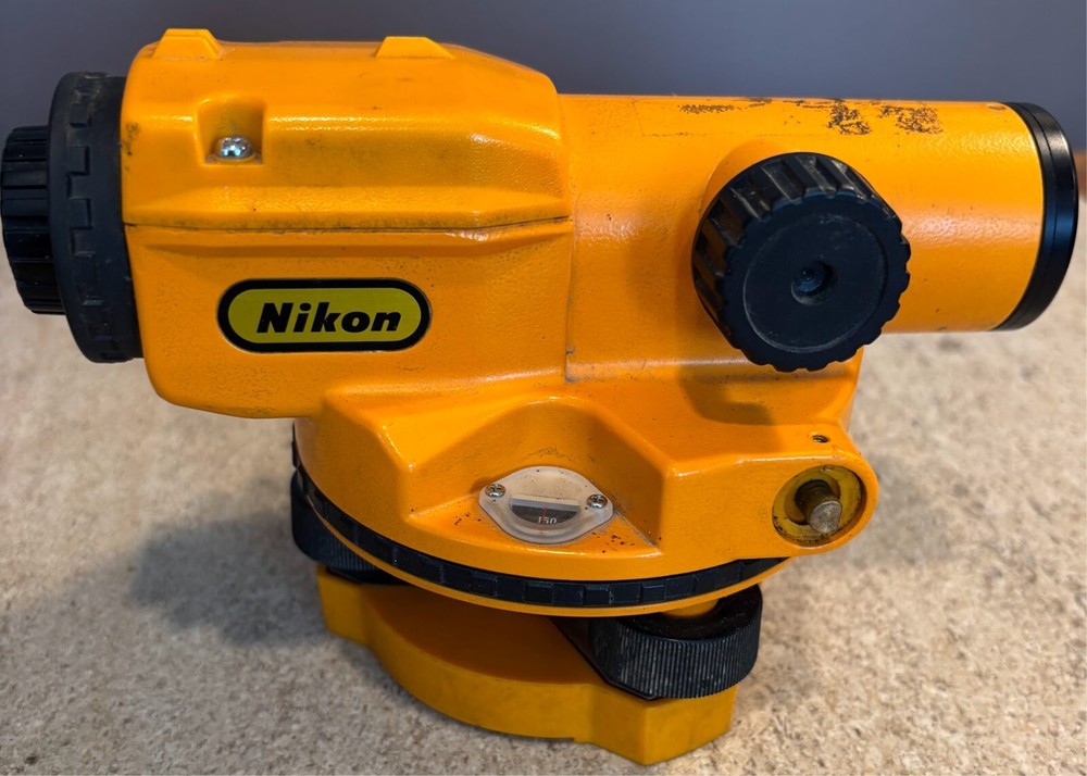 NIKON AX-1 Automatic Surveyor Level And Case