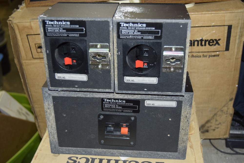 Vintage! Technics SB-CSS30 Center Channel Surround Speaker System w/ Box *READ*