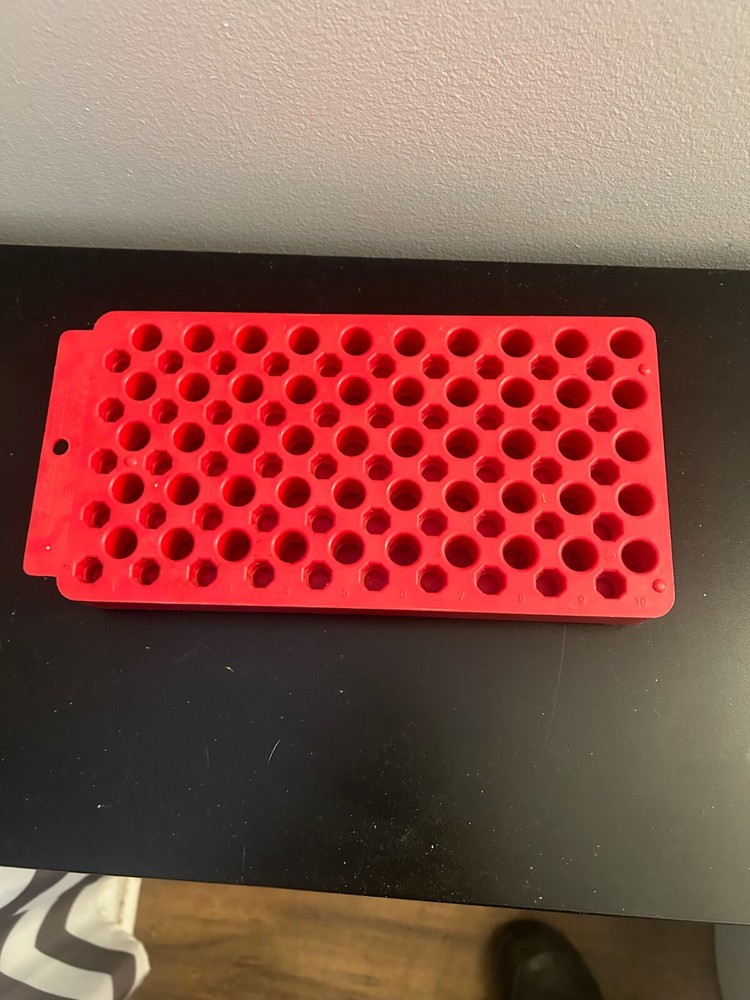 MTM CASE GARD 150 LOADING TRAY FOR ALL RIFLES & 38-357 RED