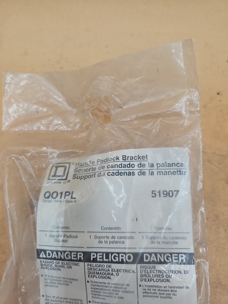 Square D QO1PL QO Padlock Attachment