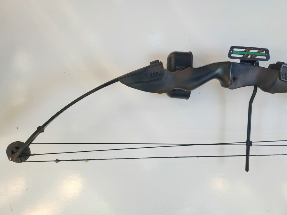 PSE Game Sport Compound Bow - Camo Camouflage