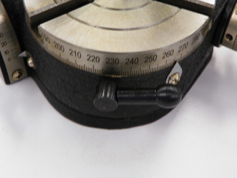 4.0" (100mm) PRECISION TILTING ROTARY TABLE, MT-2 CENTER BORE E982