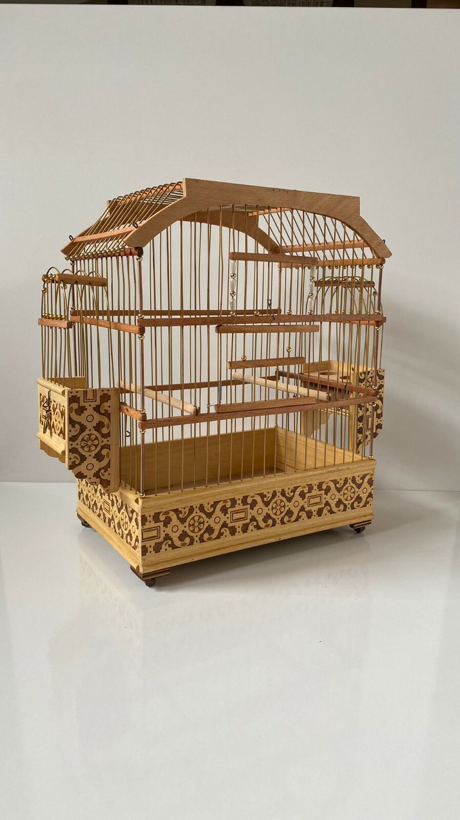 WOODEN BIRD CAGE / PARAKEET / CANARY / FINCH